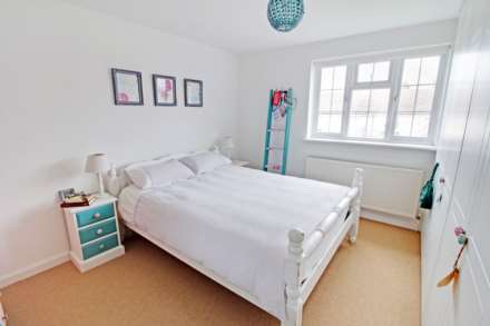 Sutton Walk, Reading, Image 7