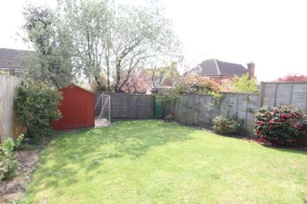 Warbler Drive, Lower Earley, Image 11