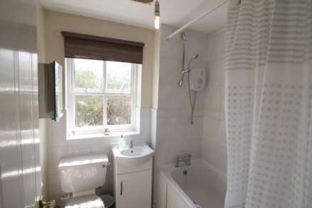 Warbler Drive, Lower Earley, Image 7