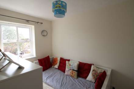 Warbler Drive, Lower Earley, Image 8