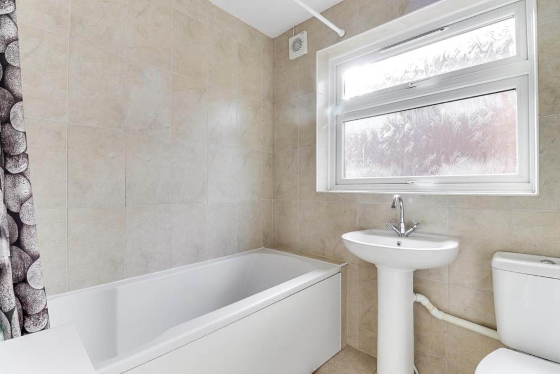 Dorchester Court, Reading, Image 8