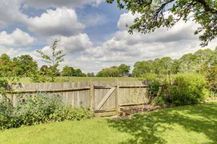 Dorchester Court, Reading, Image 10