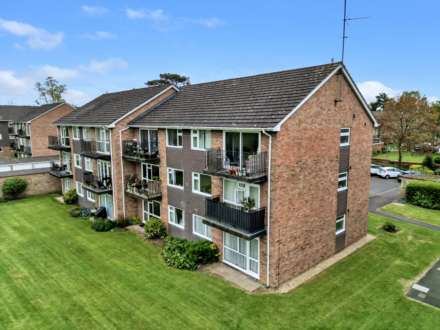 Dorchester Court, Reading, Image 15
