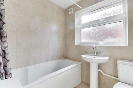 Dorchester Court, Reading, Image 8