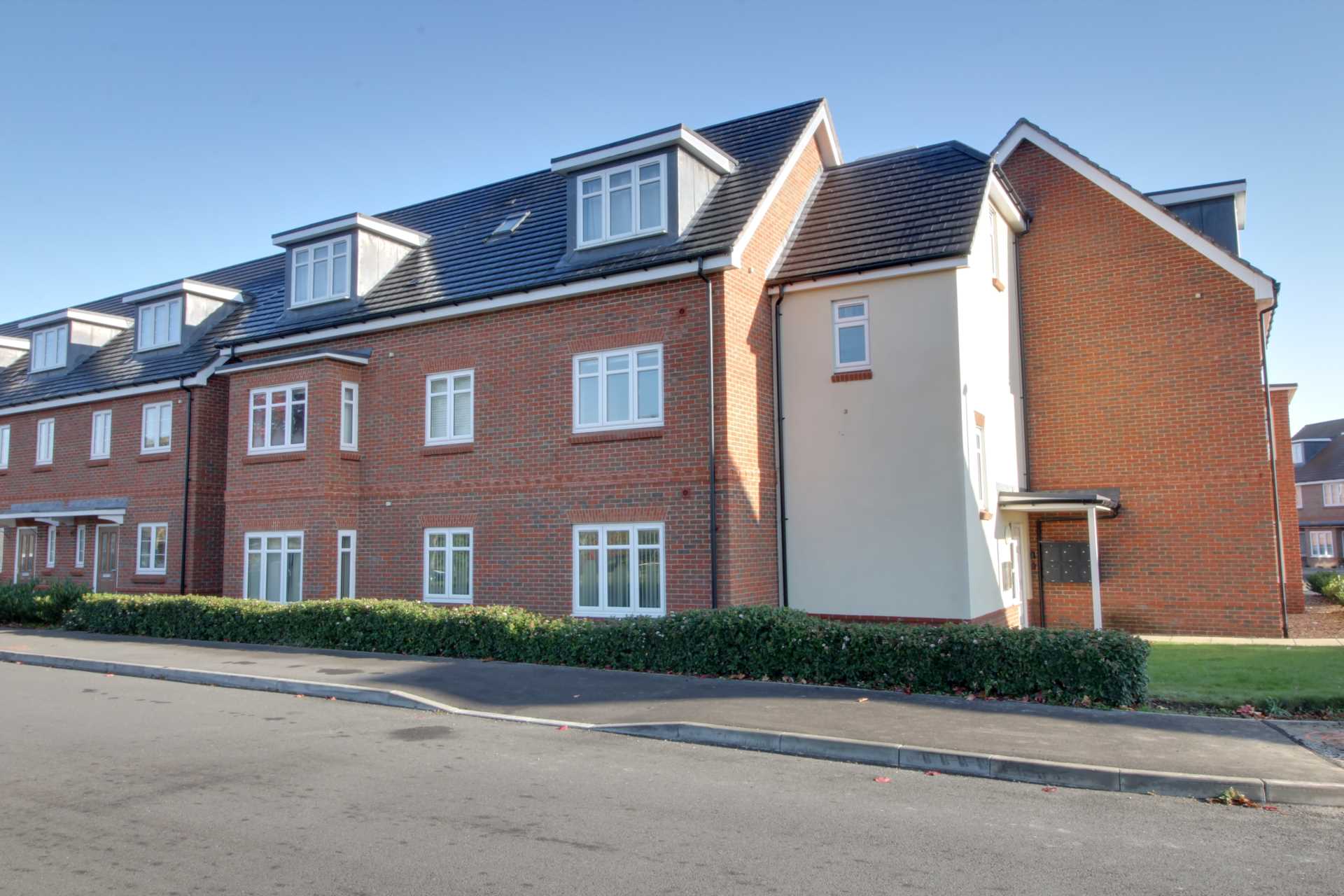 Faringdon Road, Reading, Image 1