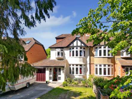 Luckmore Drive, Earley