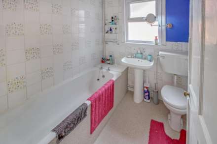Talfourd Avenue, Reading, Image 10