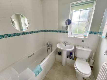 The Crescent, Earley, Image 11