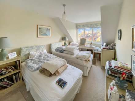 The Crescent, Earley, Image 7