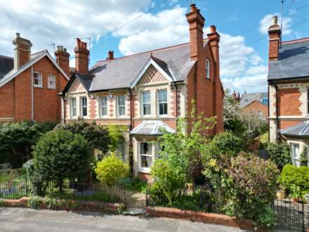 4 Bedroom Semi-Detached, Marlborough Avenue, Reading