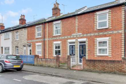 2 Bedroom Terrace, Kings Road, Caversham