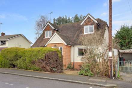 3 Bedroom Detached, Belle Avenue, Reading