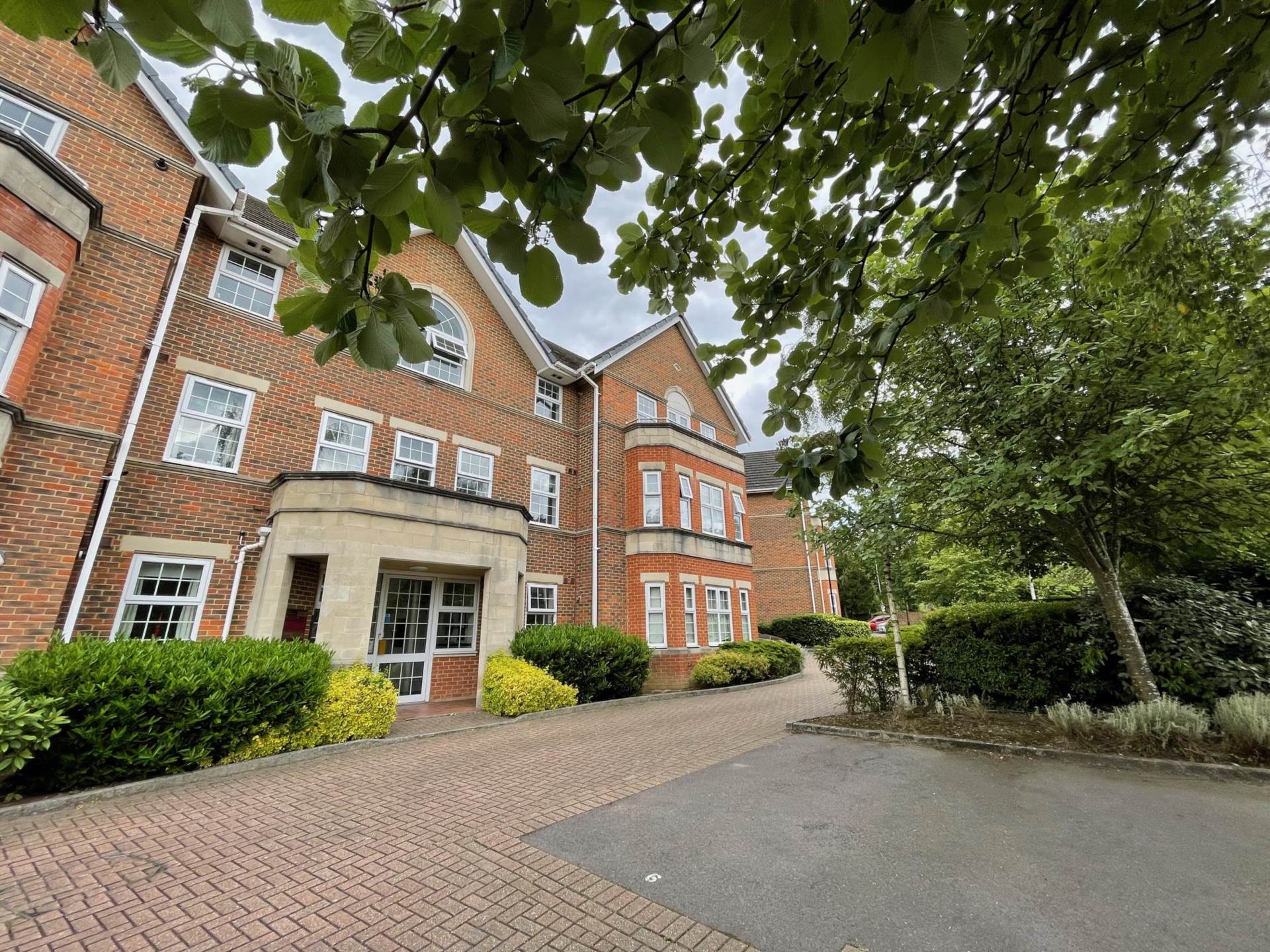 Wokingham Road, Reading, Image 1