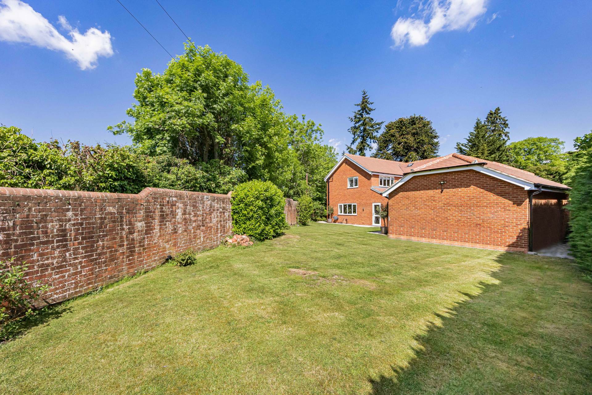 Elm Road, Earley, Image 26