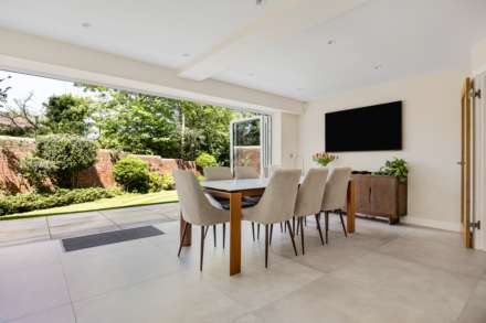 Elm Road, Earley, Image 10