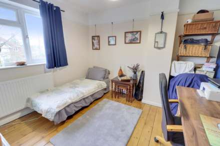 Redhatch Drive, Earley, Image 11