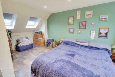 Redhatch Drive, Earley, Image 7