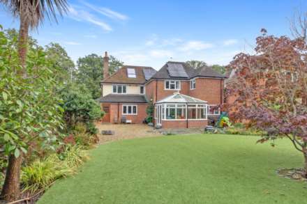 5 Bedroom Detached, Shinfield Road, Reading