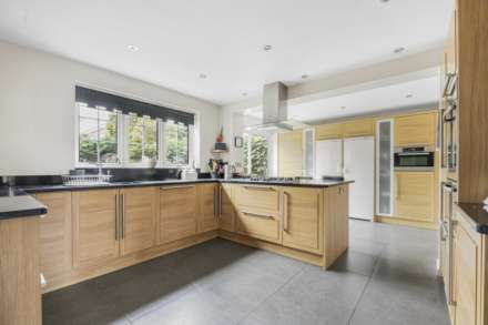 Loxwood, Earley, Image 3