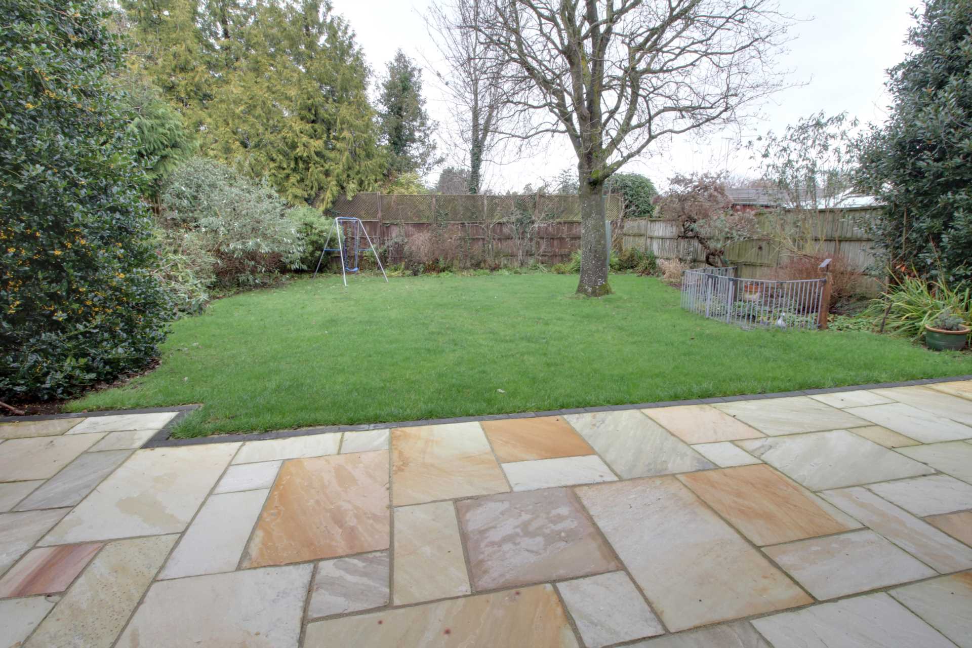 Nash Close, Earley, Image 16