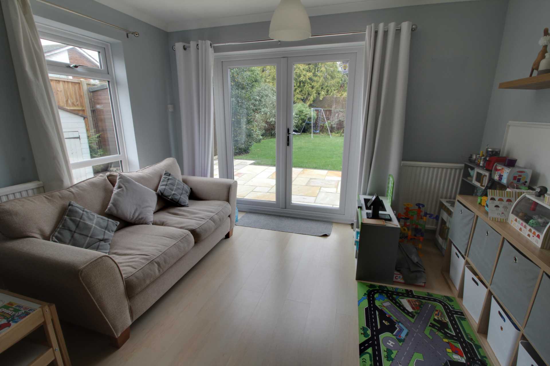 Nash Close, Earley, Image 5