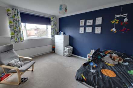 Nash Close, Earley, Image 12