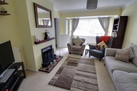 Nash Close, Earley, Image 2