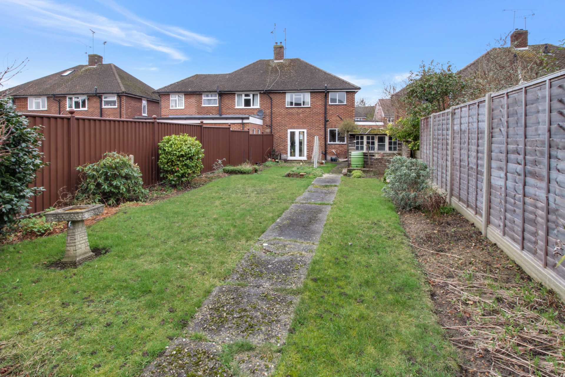 Robindale Avenue, Earley, Image 10