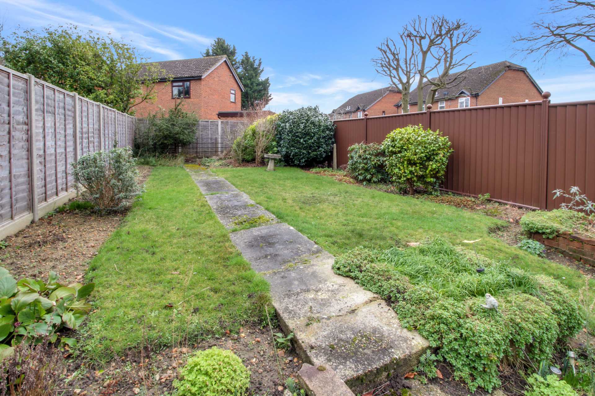 Robindale Avenue, Earley, Image 11