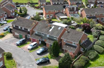 Property For Sale Godstow Close, Woodley, Reading
