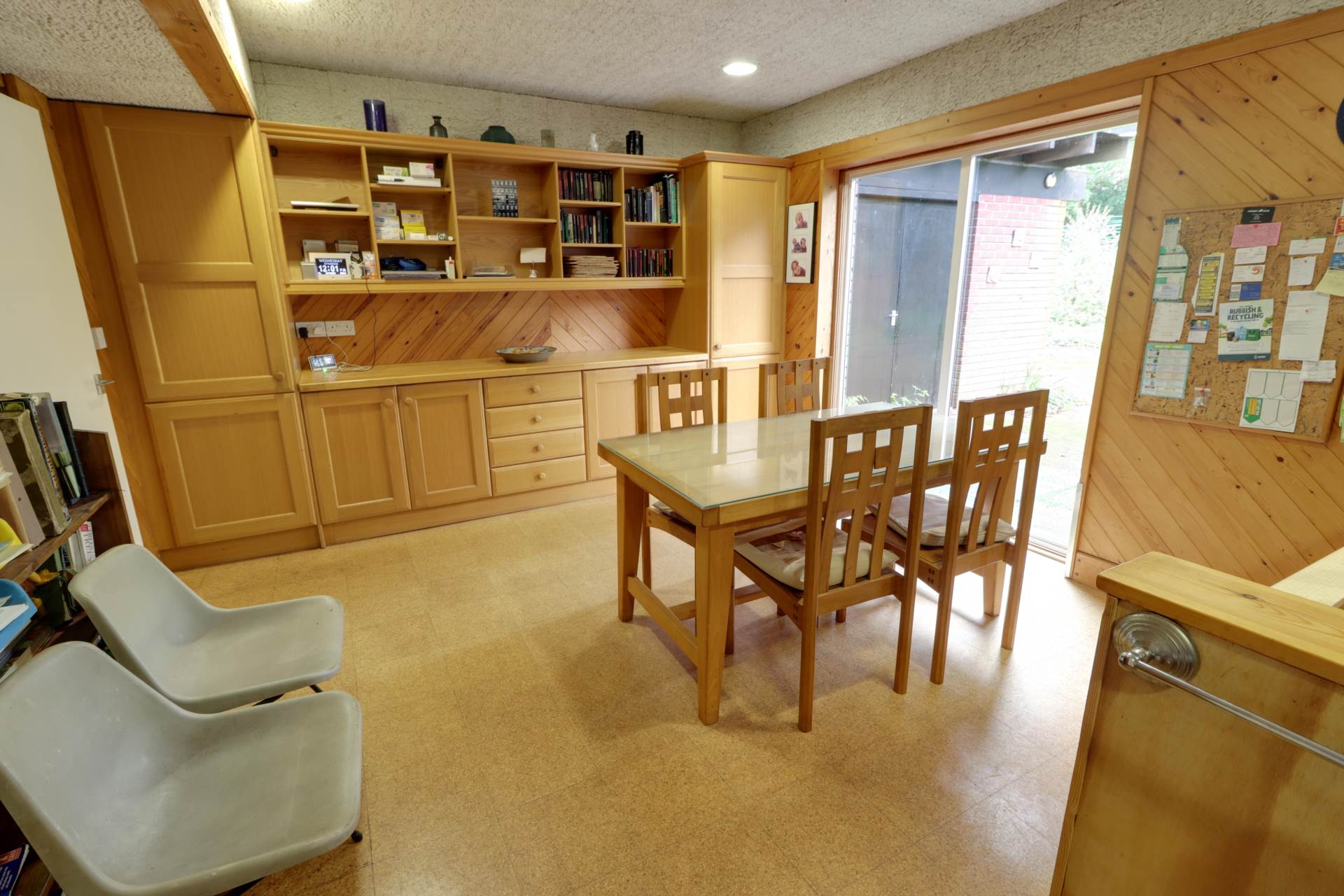 Maiden Erlegh Drive, Earley, Image 10