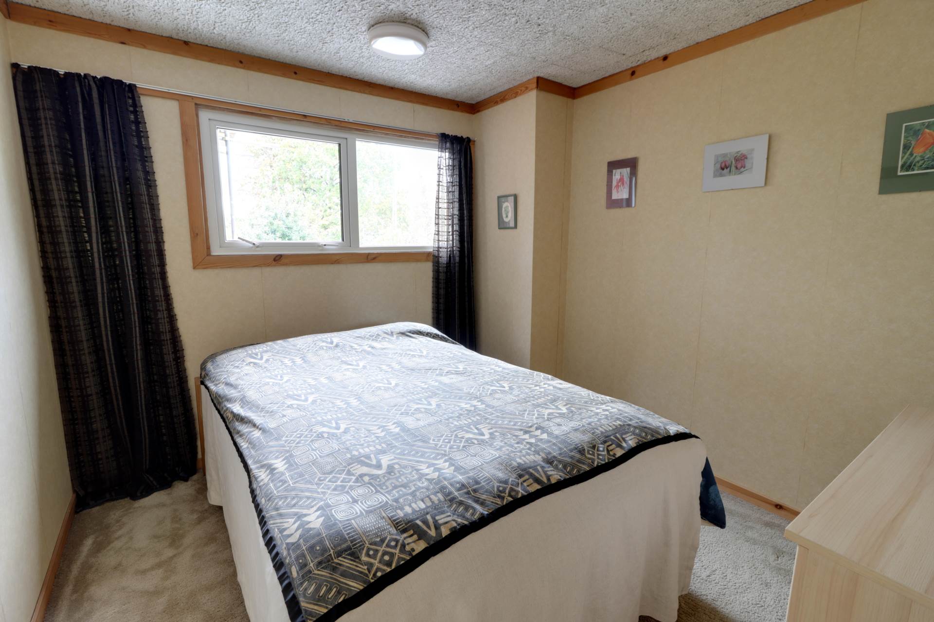 Maiden Erlegh Drive, Earley, Image 14
