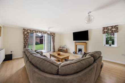 Monarch Drive, Shinfield, Image 5