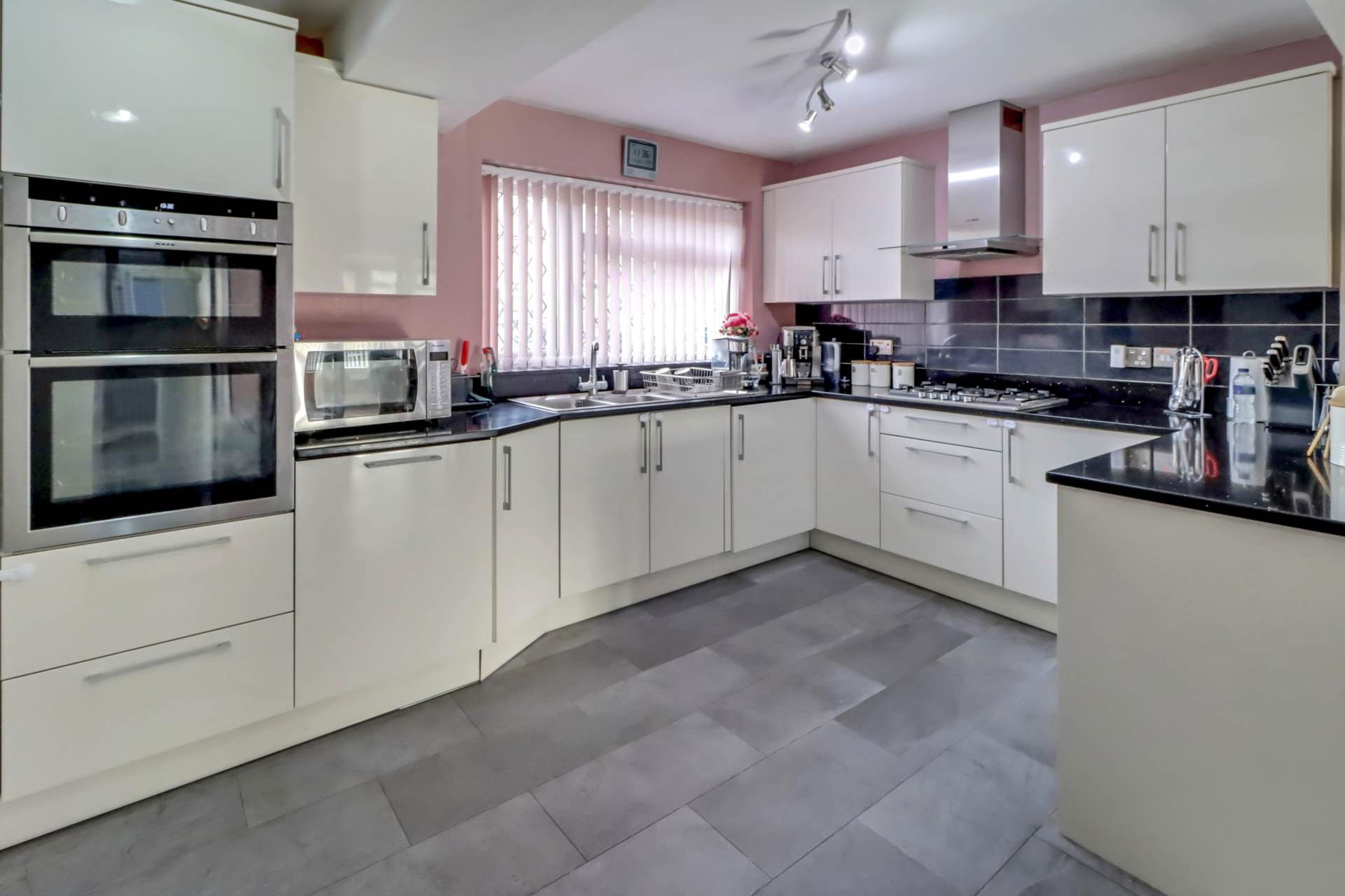 Compton Close, Earley, Reading, Image 5