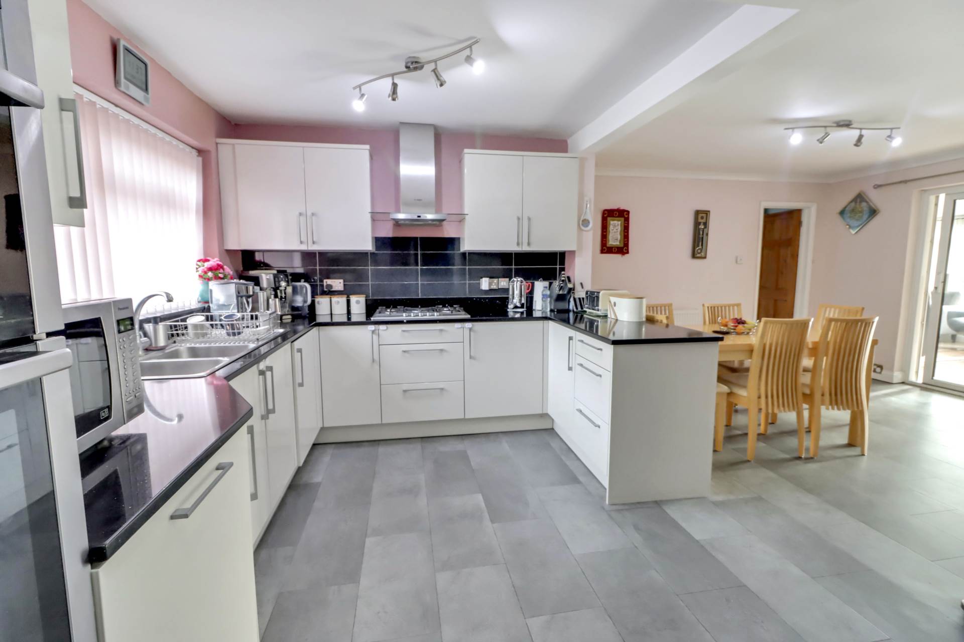 Compton Close, Earley, Reading, Image 6