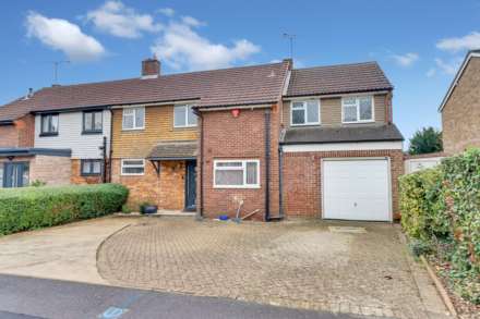 Compton Close, Earley, Reading, Image 1