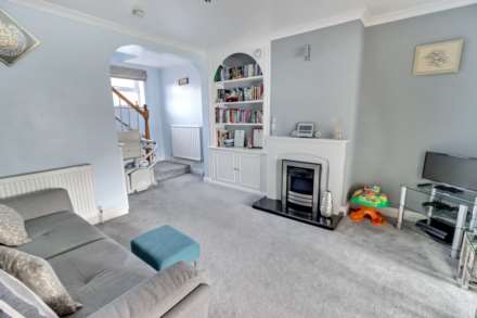 Compton Close, Earley, Reading, Image 10
