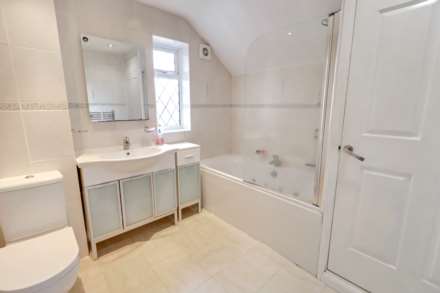 Compton Close, Earley, Reading, Image 14