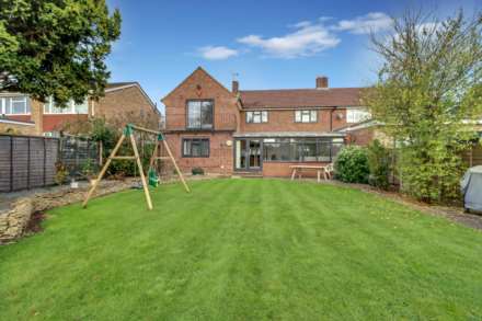 Compton Close, Earley, Reading, Image 4