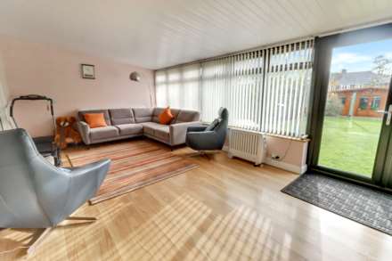 Compton Close, Earley, Reading, Image 9