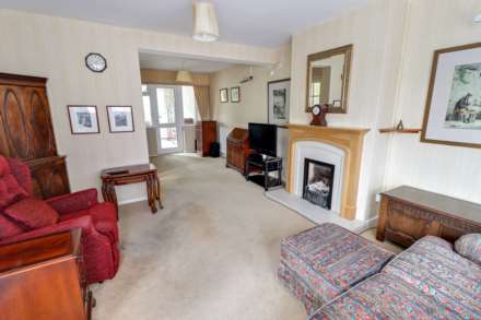 Redhatch Drive, Earley, Image 3