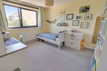 Malvern Court, Reading, Image 12