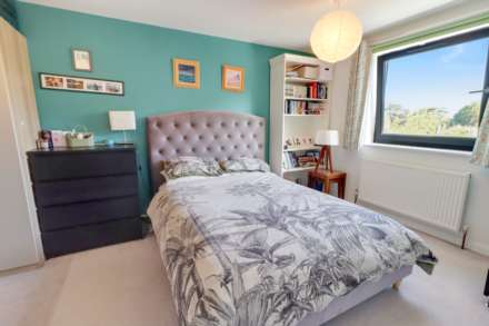 Malvern Court, Reading, Image 8
