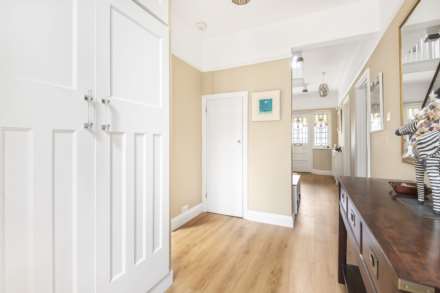 Wokingham Road, Earley, Image 12