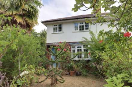 Fairway Avenue, Tilehurst, Image 2