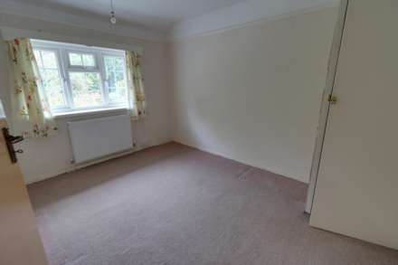 Fairway Avenue, Tilehurst, Image 8