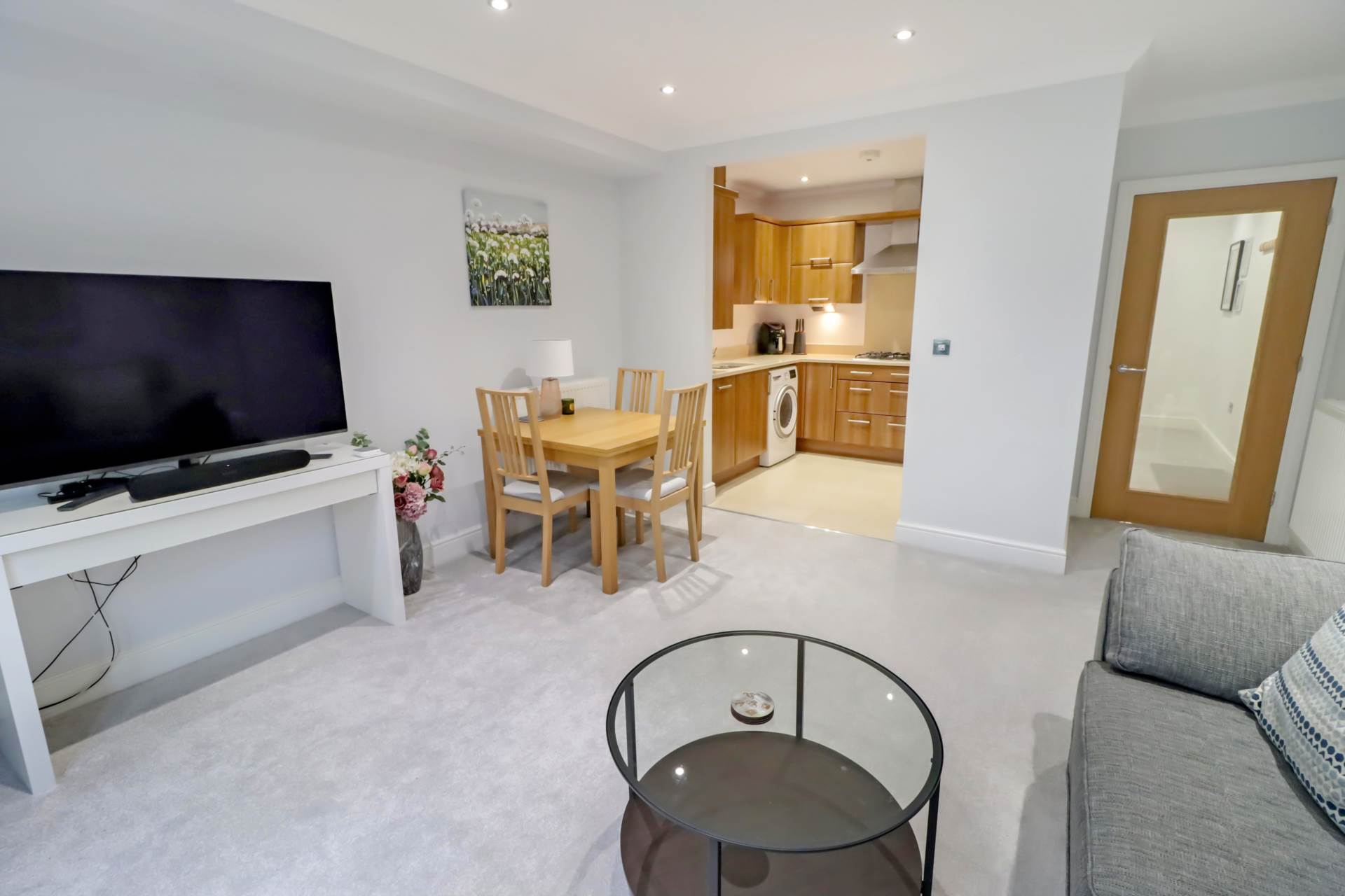 Upcross House, Reading, Image 3