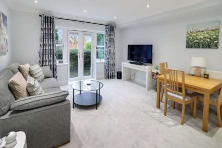 Upcross House, Reading, Image 2