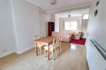 Blenheim Road, Reading, Image 4