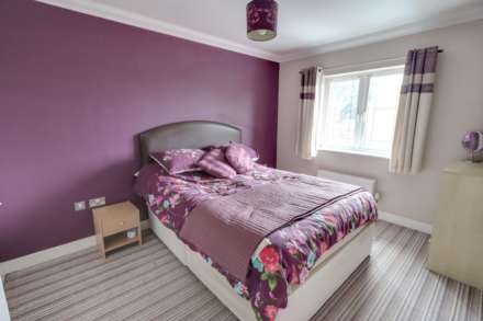 Tiggall Close, Earley, Image 7